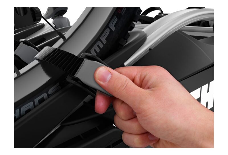 PORTE-VÉLOS SUR BOULE D'ATTELAGE THULE VELOCOMPACT PRISE 13 BROCHES - 3 VÉLOS (COMPATIBLE E-BIKES) NOIR ARGENT – Image 5