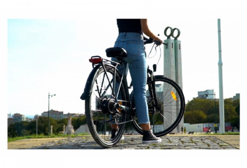 Vélo électrique URBANGLIDE M2 28 - 250 W - Batterie Amovible 36 V 10.5AH Gris – Image 3