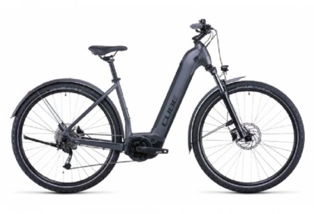 VTC Électrique Cube Nuride Hybrid Performance 625 Allroad Easy Entry Shimano Alivio 9V 625 Wh 700 mm Gris Graphite 2022