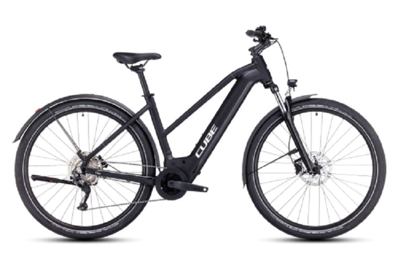 VTC Électrique Cube Nuride Hybrid Pro 625 Allroad Trapeze Shimano Deore 10V 625 Wh 29'' Noir 2023