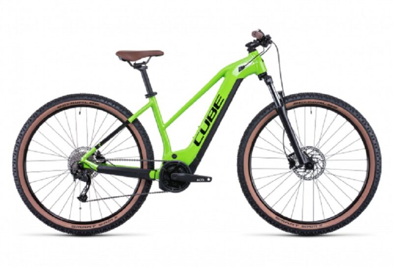VTT Électrique Semi-Rigide Cube Reaction Hybrid Performance 625 Trapeze Shimano Alivio 9V 625 Wh 29'' Vert Shiny Apple 2022