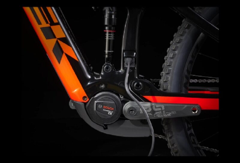 VTT Électrique Tout-Suspendu Trek Rail 9.8 XT Shimano XT 12V 750 Wh 29'' Noir / Rouge Fade 2022 – Image 4