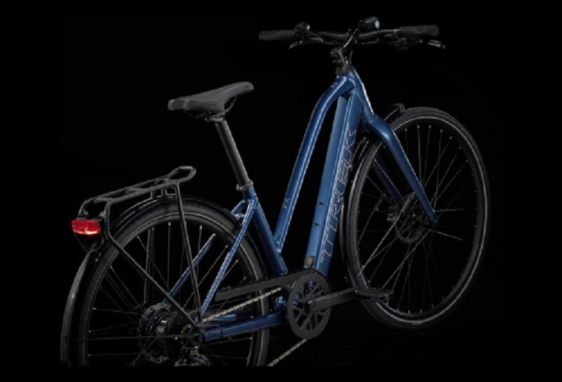 Vélo de Ville Électrique Trek FX+ 2 Shimano Altus 9V 250 Wh 700 mm Bleu Mulsanne 2023 – Image 3